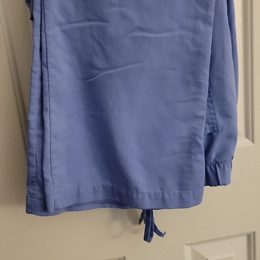 Scrub Set - Picture 7 of 7